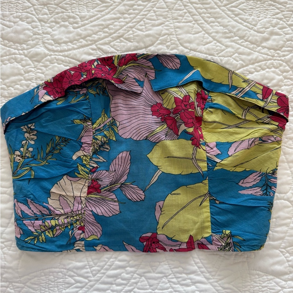 Strapless crop top. Size M. Back zipper.